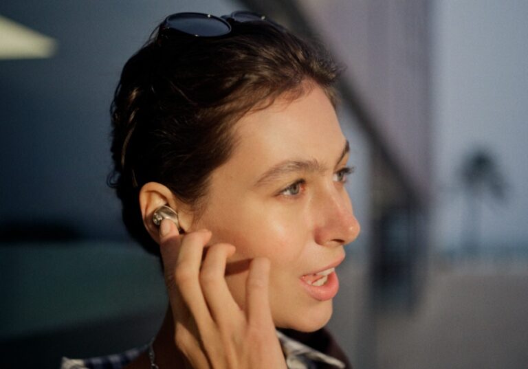 MOMENTUM True Wireless 5 – безкомпромисен 24-битов звук, Bluetooth 6.0 и батерия, която можем да сменим сами